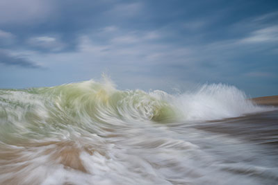 Waves Crashing Scene